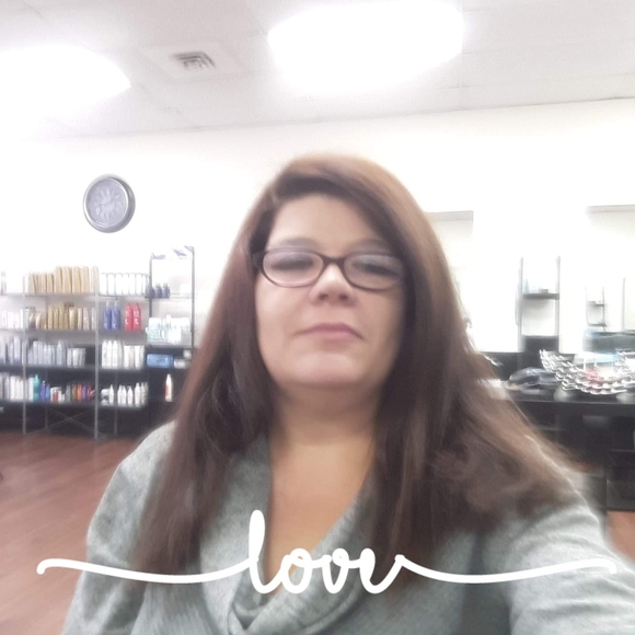 Meet your Posher, Shauna - Picture 1 of 1